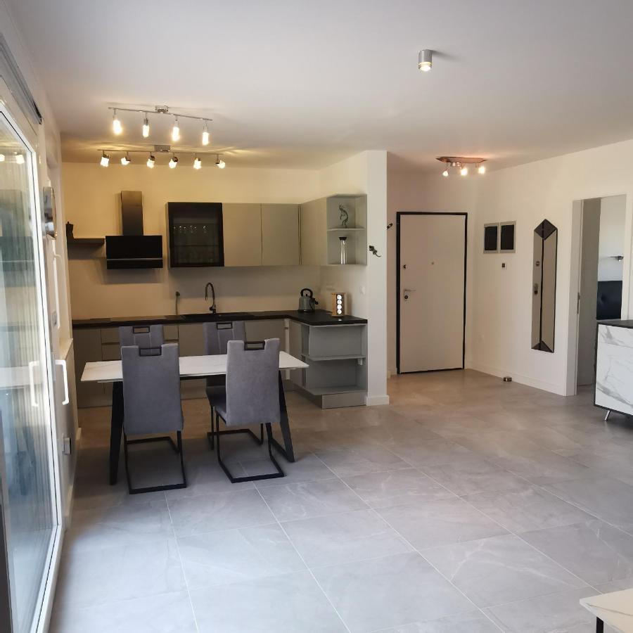Volme Pool Apartment Banjole Ngoại thất bức ảnh
